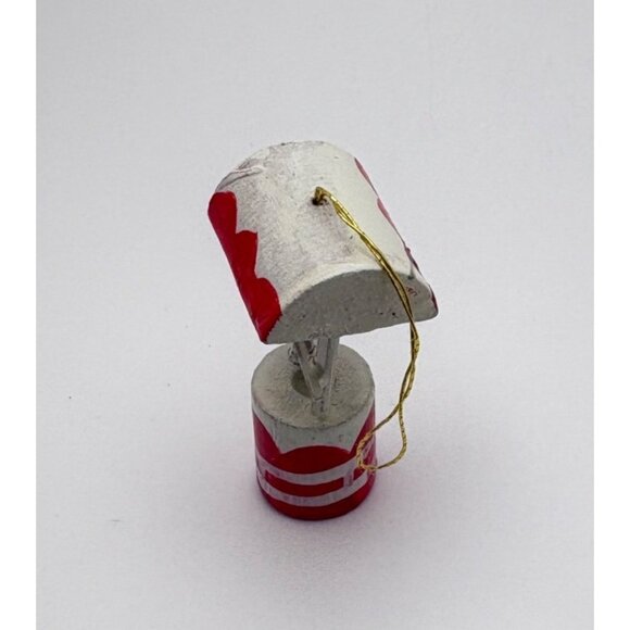 Vintage Wishing Well Christmas Ornament Mini Red White Hand Painted - Picture 6 of 6